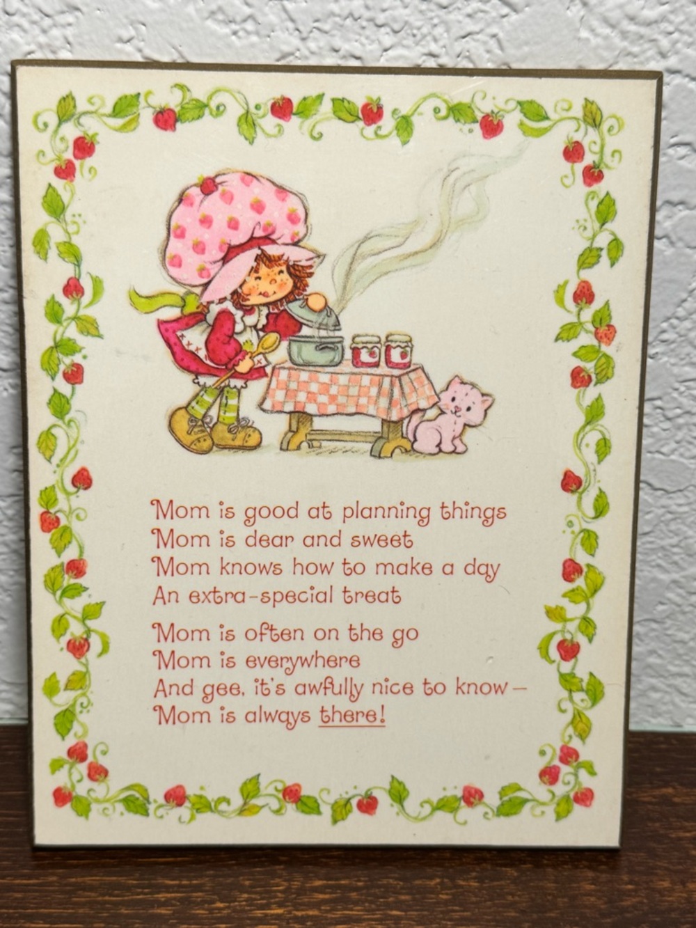 1981 Strawberry Shortcake "Mom Is" Mother's Day Plaque Wall Hanging Gift 6x8 In